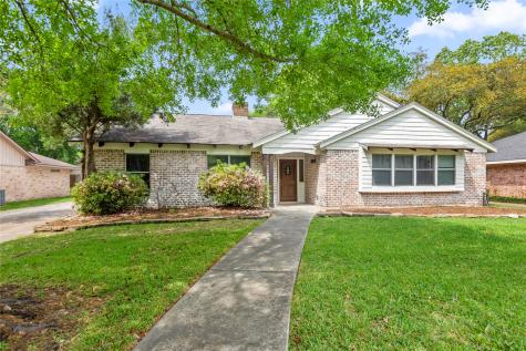 4023 Bayou Grove Drive Seabrook TX 77586