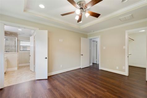 4023 Bayou Grove Drive Seabrook TX 77586