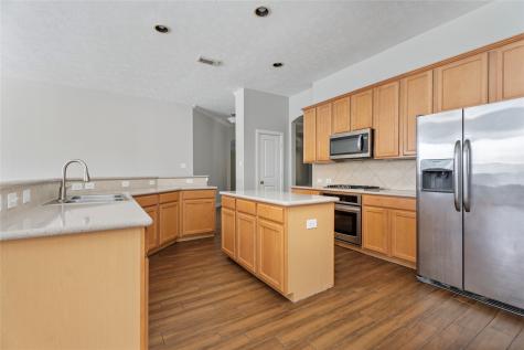 2215 Summit Pass Lane League City TX 77573