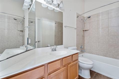 2215 Summit Pass Lane League City TX 77573