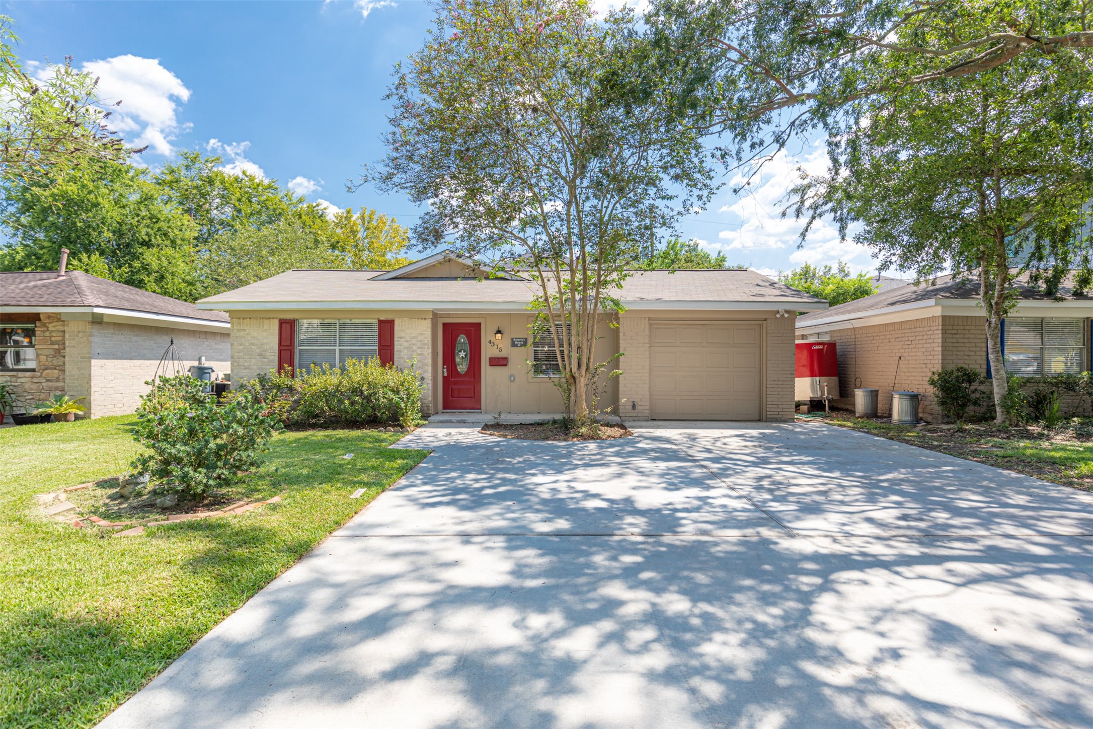 4315 Valerie Street Bellaire TX 77401