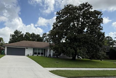 5026 Redstart Street Houston TX 77035