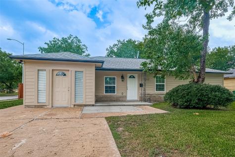 5703 Belmark Street Houston TX 77033
