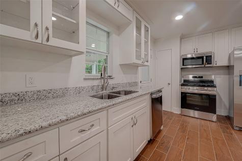 5703 Belmark Street Houston TX 77033