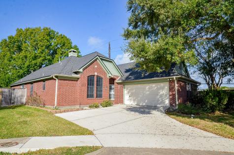 3202 Shadowchase Court Houston TX 77082