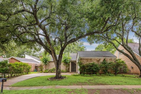 1926 Woodland Springs Street Houston TX 77077