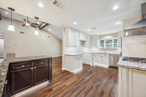 1926 Woodland Springs Street Houston TX 77077