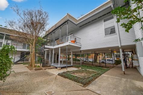 3300 Yorktown Street 15 Houston TX 77056