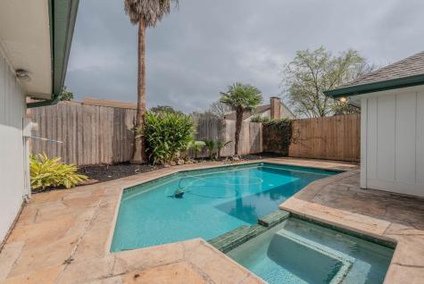 1003 Honey Hill Drive Houston TX 77077