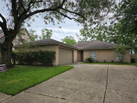 2312 Meadow Green Drive Pearland TX 77581