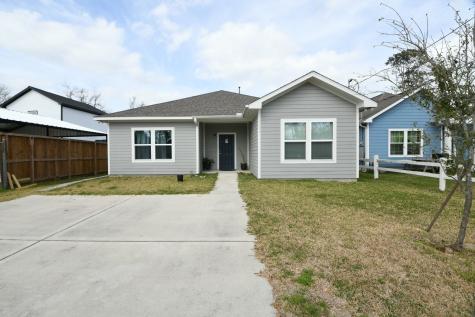 5817 Gaston Street Houston TX 77016