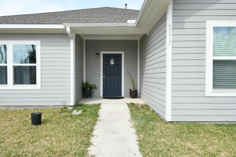5817 Gaston Street Houston TX 77016