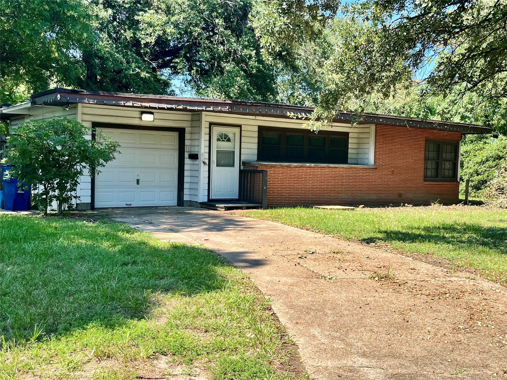 604 20th Avenue N Texas City TX 77590
