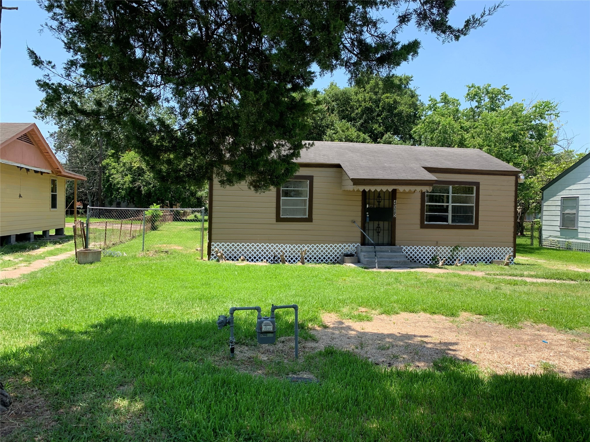 4505 Woolworth Street Houston TX 77026