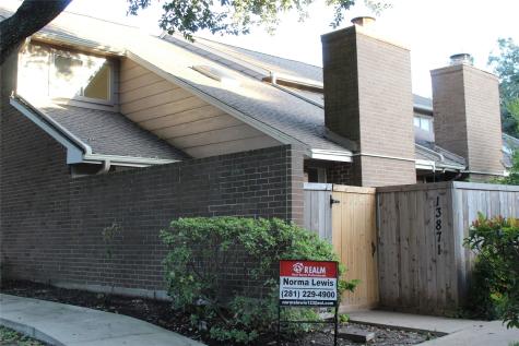 13871 Hollowgreen Drive Houston TX 77082