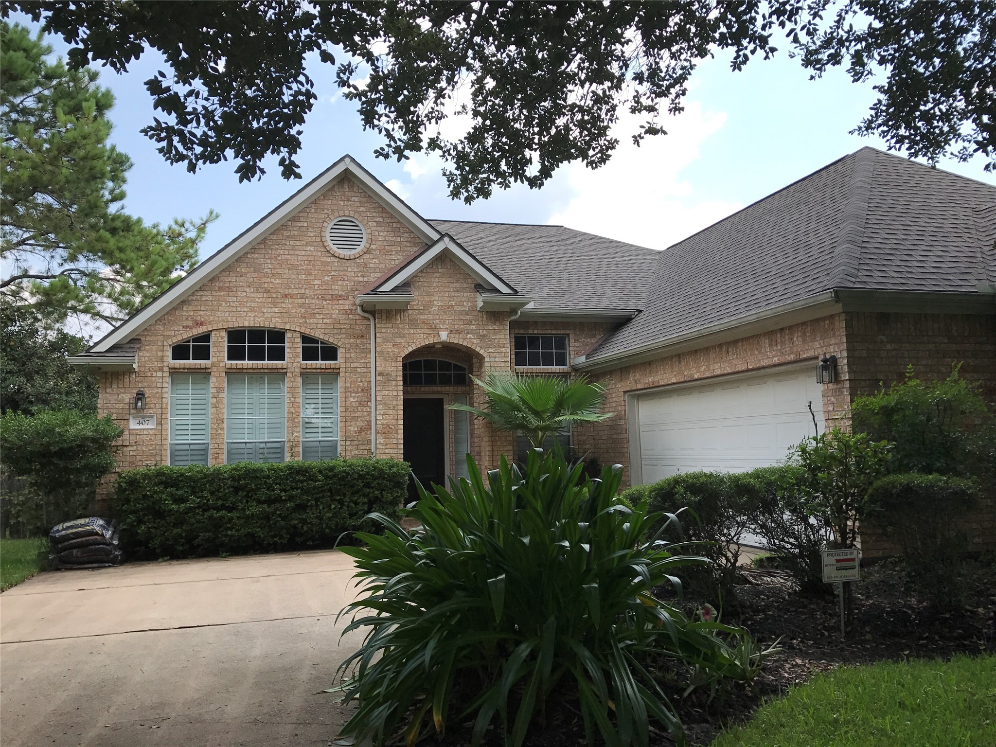 407 Wellington Point Houston TX 77094
