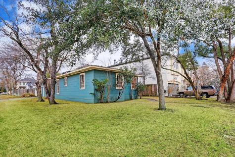 4320 Phil Street Bellaire TX 77401