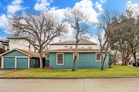 4320 Phil Street Bellaire TX 77401