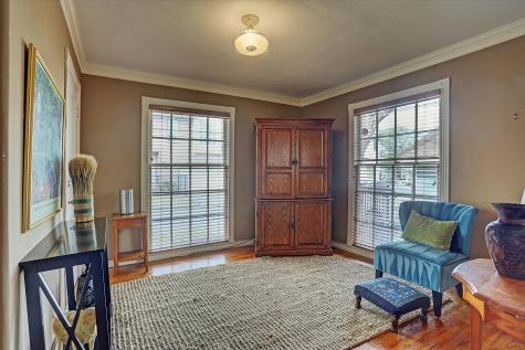 4320 Phil Street Bellaire TX 77401