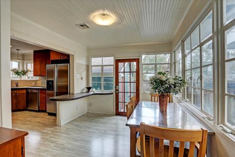 4320 Phil Street Bellaire TX 77401
