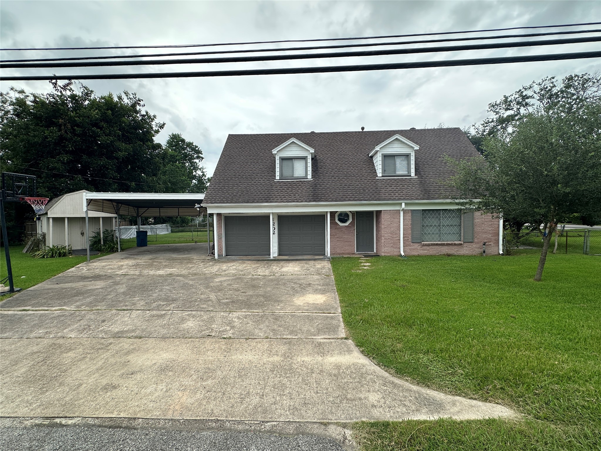 1202 11th Street South Houston TX 77587