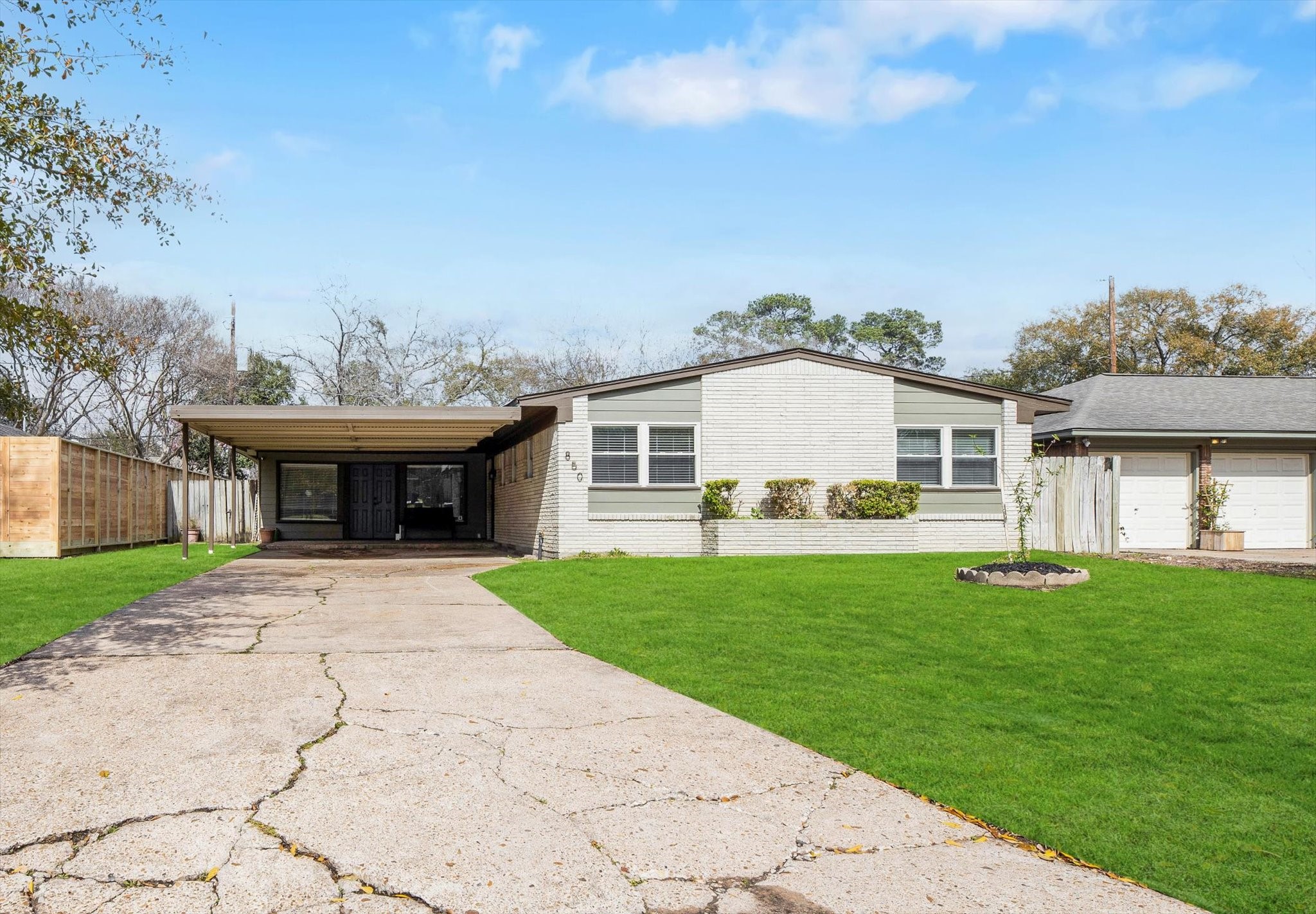 850 Sara Rose Street Houston TX 77018
