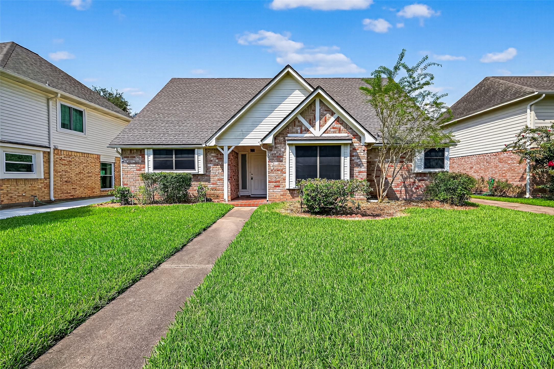 2915 N Blue Meadow Circle Sugar Land TX 77479
