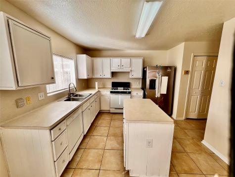 1807 Live Oak Hill Street Houston TX 77067