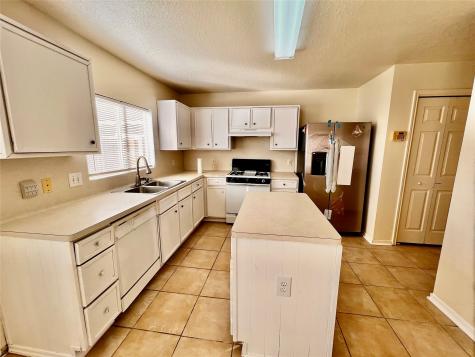 1807 Live Oak Hill Street Houston TX 77067