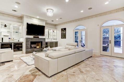 1217 Mulberry Lane Bellaire TX 77401