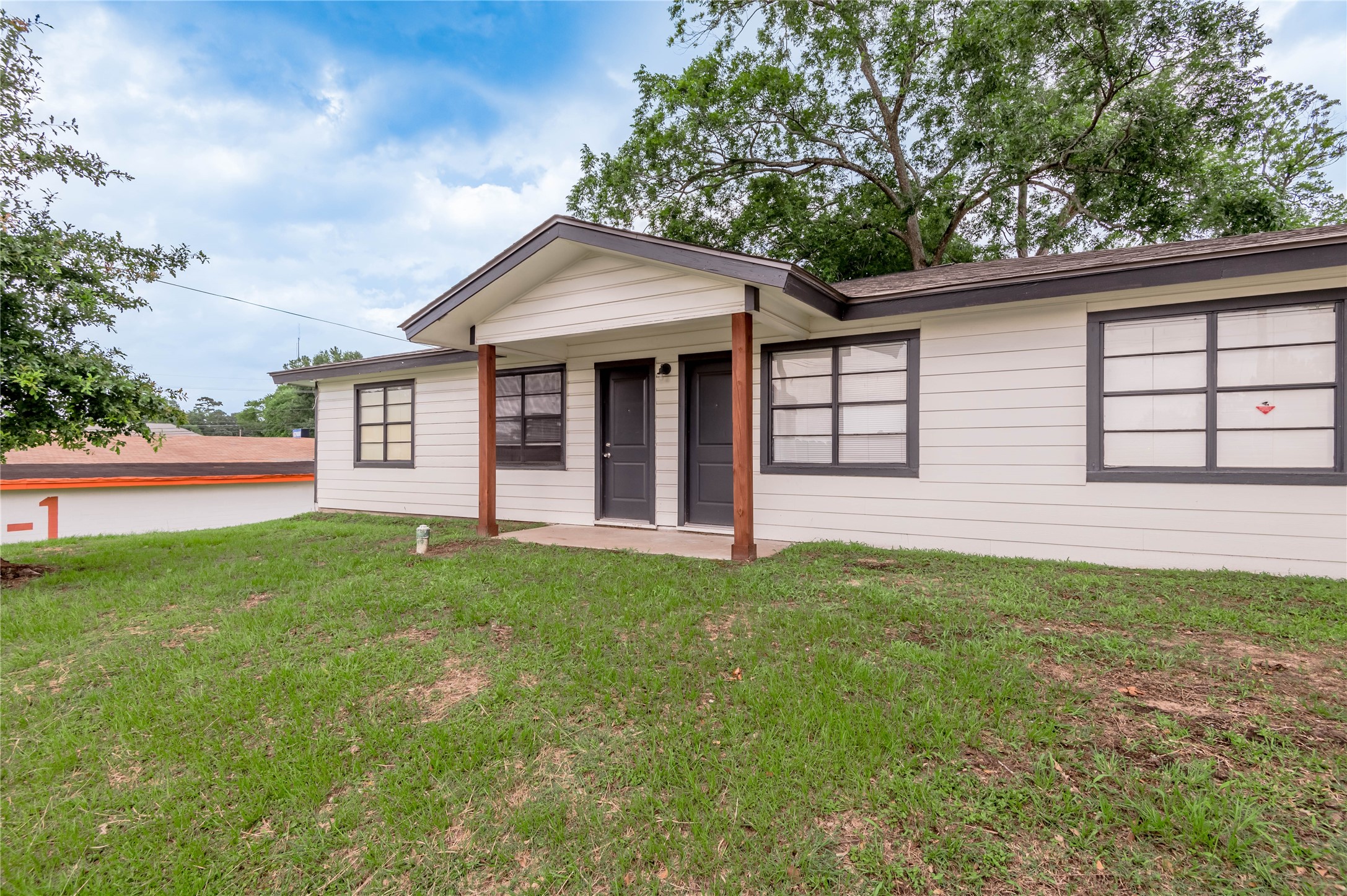 2515 Montgomery Road Huntsville TX 77340