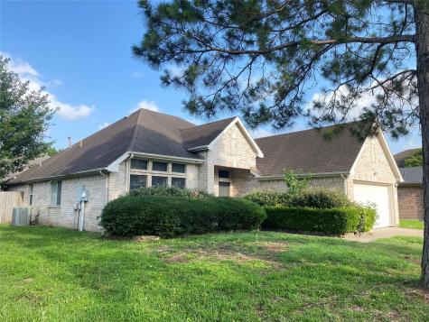 210 Cedar Lake Drive League City TX 77573