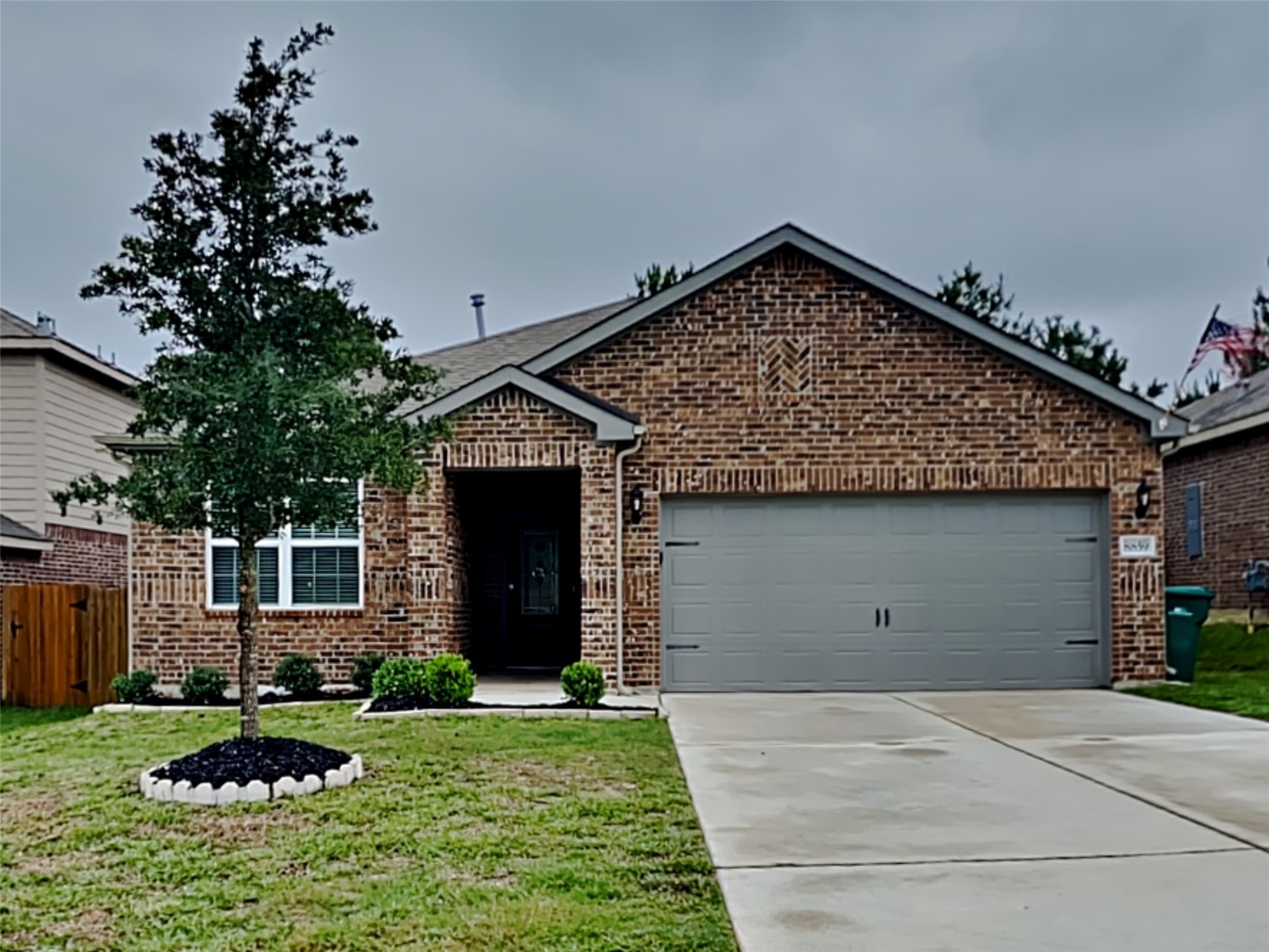 8859 Oval Glass Street Conroe TX 77304