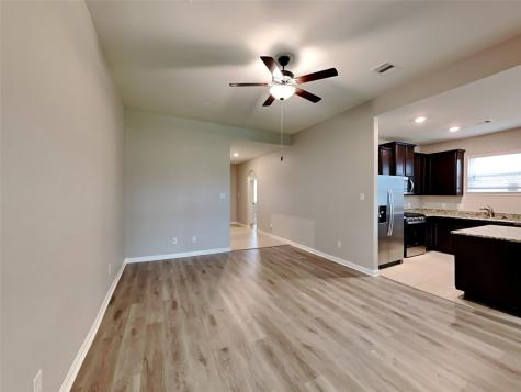 8859 Oval Glass Street Conroe TX 77304