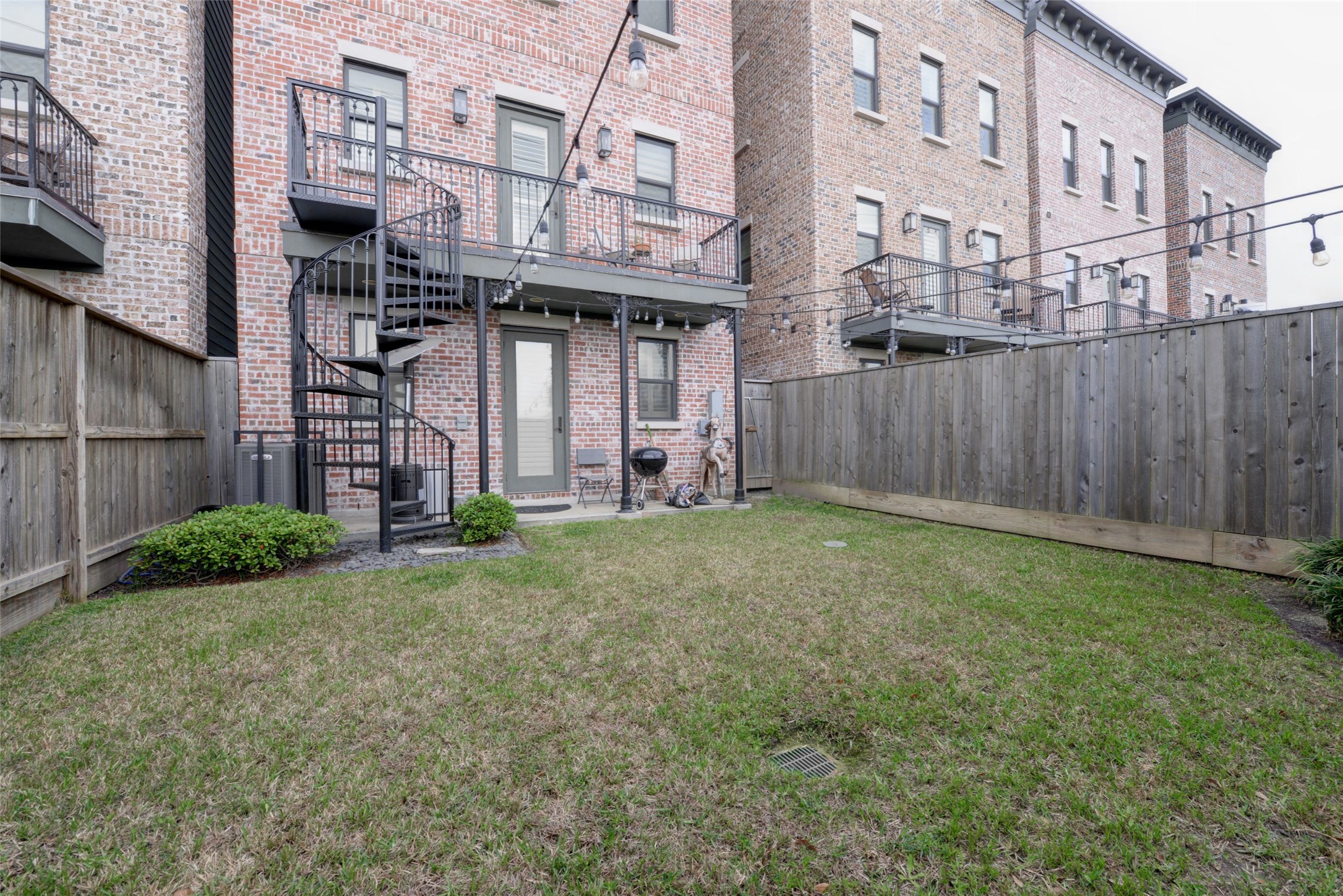 2925 Hicks Street Houston TX 77007