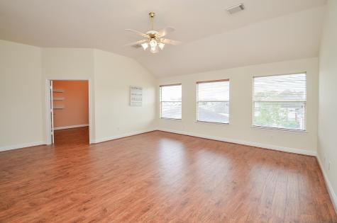 5914 Oak Green Court Sugar Land TX 77479