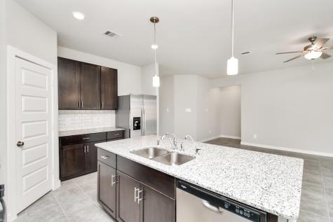 10806 Bodie Hills Drive Rosharon TX 77583