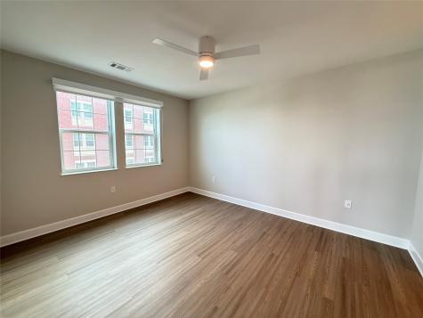 716 Waugh Drive B6 328 Houston TX 77019