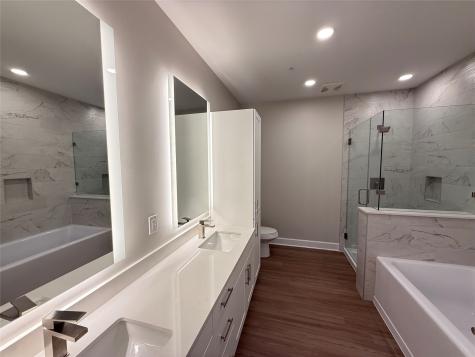 716 Waugh Drive B6 328 Houston TX 77019