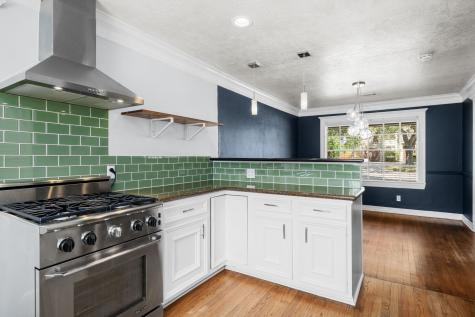 4803 Saxon Street Bellaire TX 77401