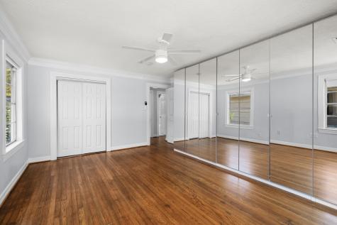 4803 Saxon Street Bellaire TX 77401