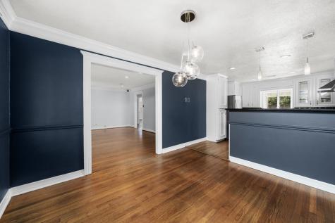 4803 Saxon Street Bellaire TX 77401
