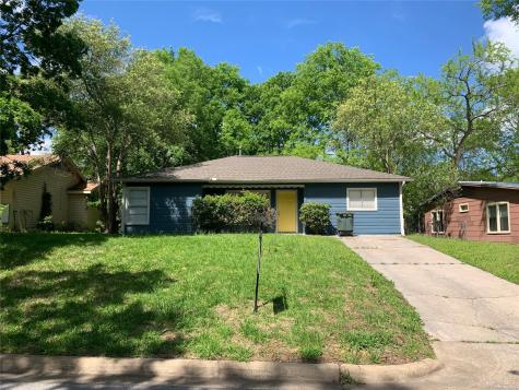 1810 Avenue P 1/2 Huntsville TX 77340