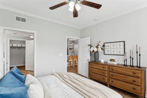 14807 Woodland Hills Drive 1304 Houston TX 77396