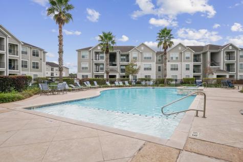 14807 Woodland Hills Drive 1304 Houston TX 77396