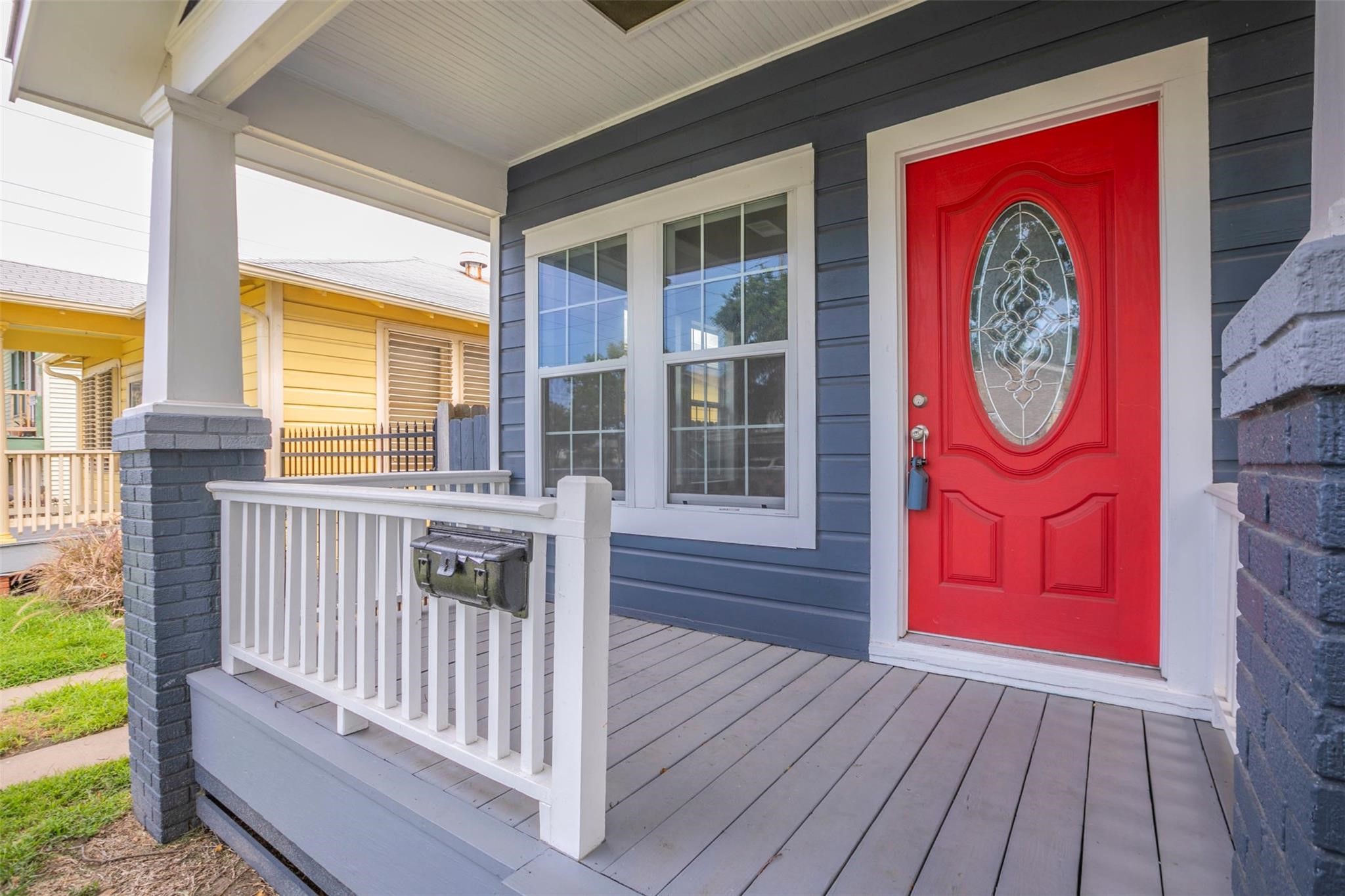 5220 Avenue P 1/2 Galveston TX 77551