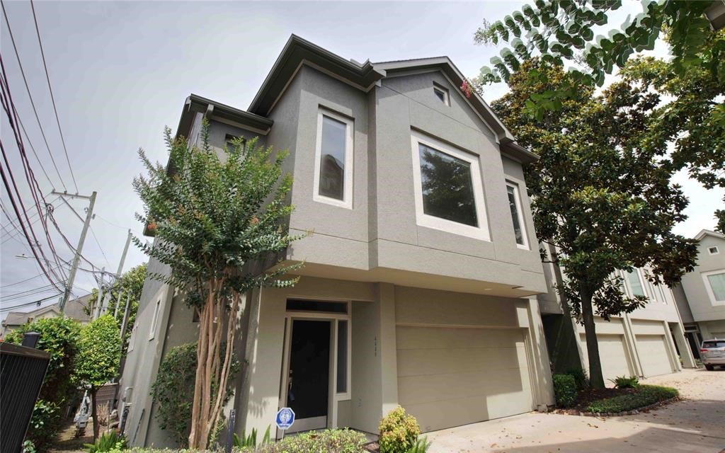 4448 Center Street Houston TX 77007