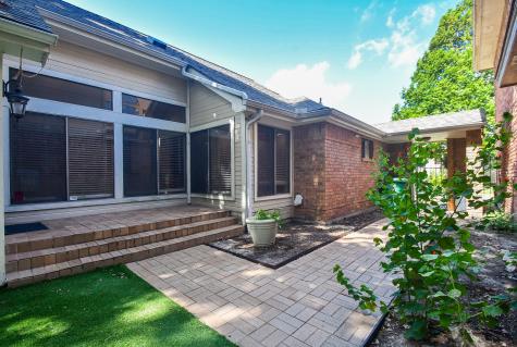 2219 Linea Del Pino Street Houston TX 77077