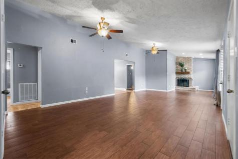 3004 Hunnington Drive Conroe TX 77303