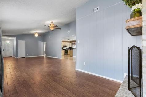 3004 Hunnington Drive Conroe TX 77303